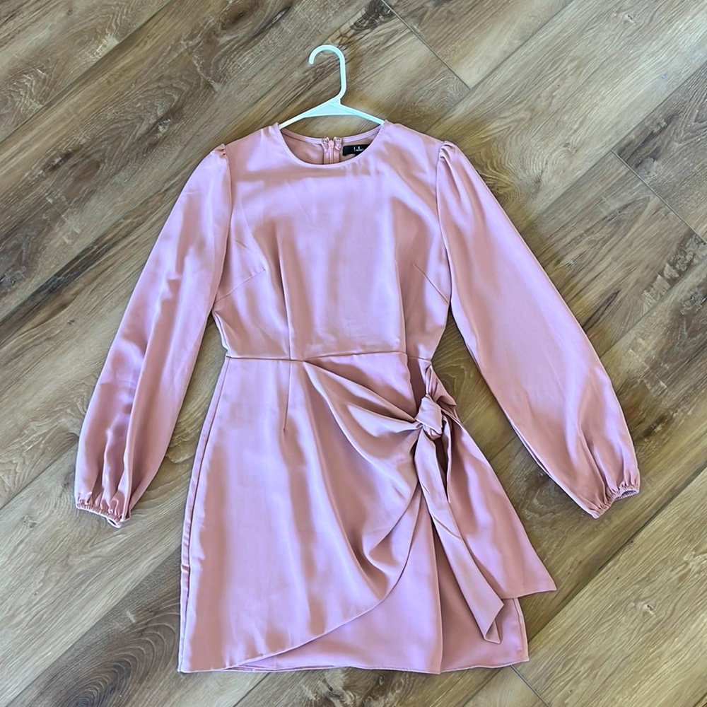 Lulus mini long sleeve dust pink dress. Worn once! Size M